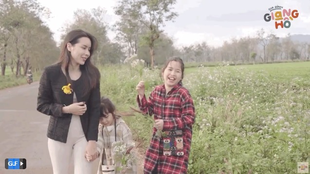 Lưu Hương Giang đưa các con đi du lịch xuyên Việt.
