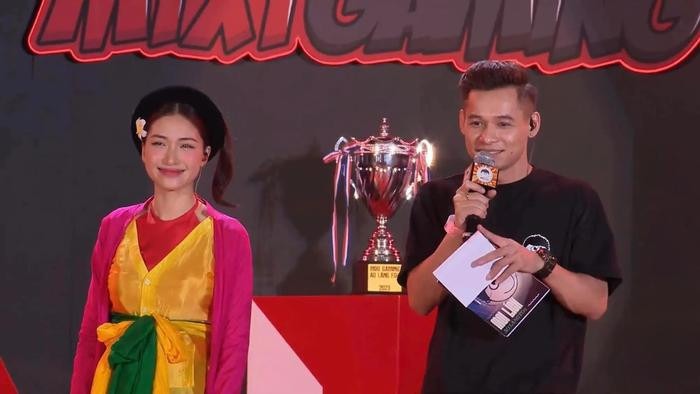 Cách đây không lâu, anh còn tổ chức sự kiện đặc biệt quy tụ nhiều ngồi sao Vbiz đình đám, đơn cử như Hòa Minzy, Đen Vâu,...