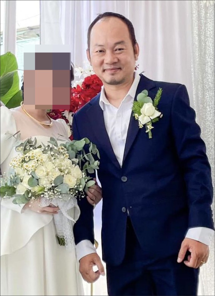 Trước đó vào thời điểm thông báo ly hôn, cư dân mạng cũng lan truyền loạt ảnh cưới của Long Đẹp Trai.