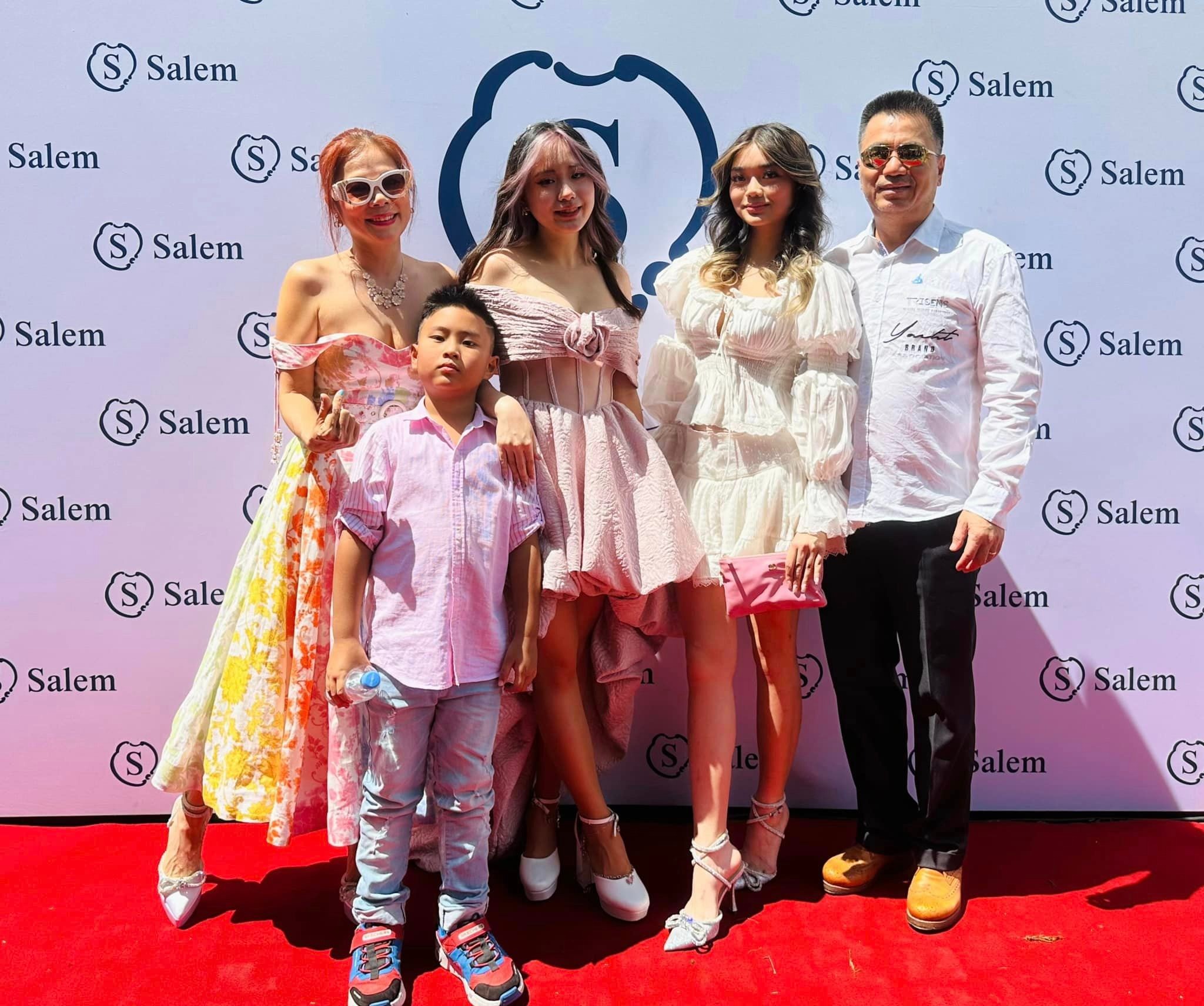 Các con của Mỹ Lệ đều sở hữu vẻ ngoài nổi bật, tụ hội hết những nét nổi trội của cả bố và mẹ.