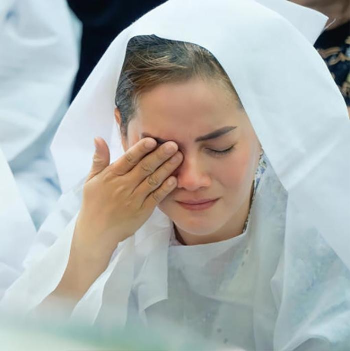 Con gái cố NSƯT Vũ Linh khẳng định chưa bao giờ sử dụng tên tuổi của ba để gắn vào các món hàng.