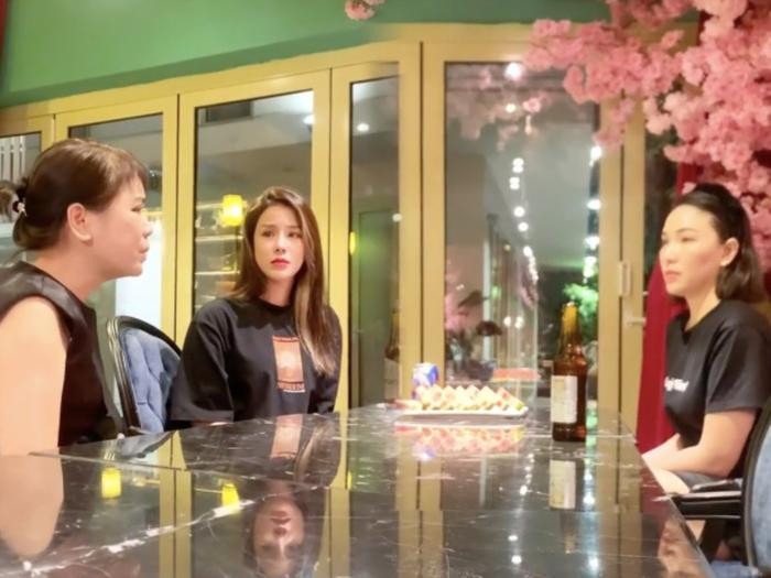 Bà mẹ 2 con tiết lộ Quỳnh Thư là một trong những lý do khiến hôn nhân giữa cô và chồng cũ trở nên tồi tệ hơn