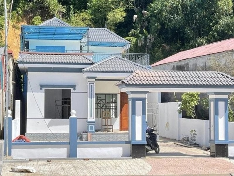 Nữ diễn viên hài cho biết kinh phí làm nhà lấy từ tiền cát-xê đi diễn, cộng với tiền bán đất.