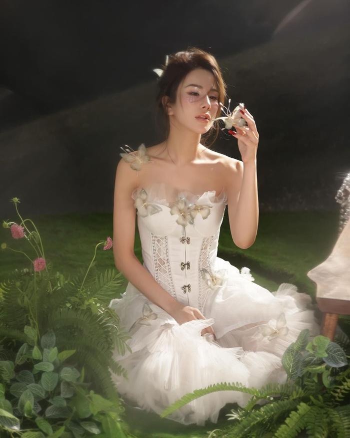 Diệp Lâm Anh ngày càng chỉn chu, tỉ mỉ trong việc xây dựng hình ảnh của bản thân