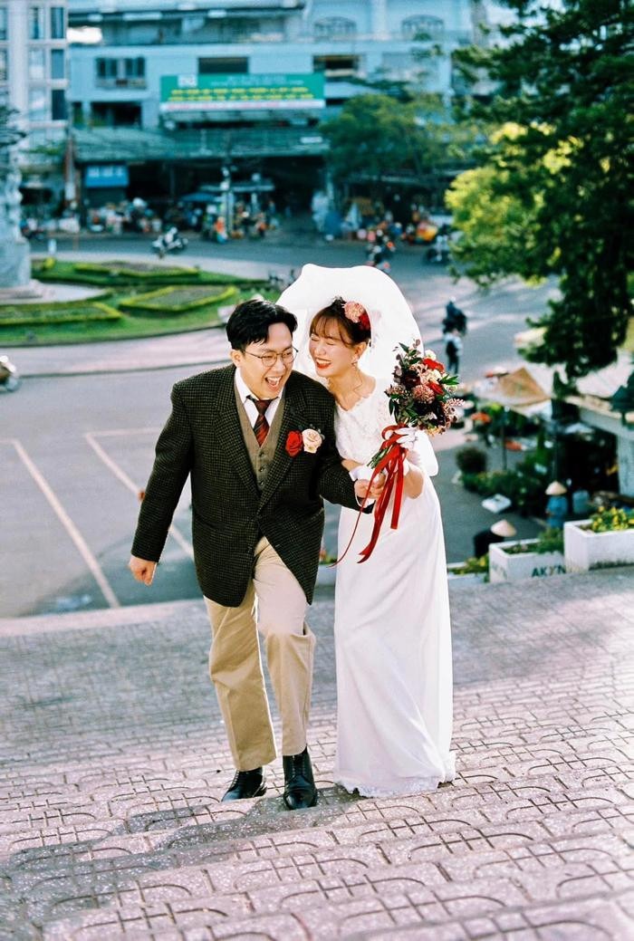 Kỉ niệm 8 năm yêu nhau, Hari Won mong Trấn Thành biết điều hơn.