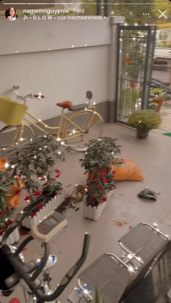 Nam Em vui vẻ khoe nhà mới