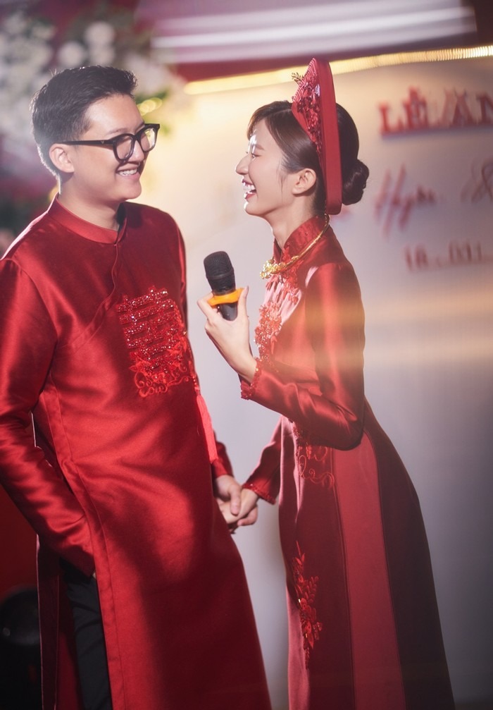 Chuyện tình của cặp đôi nhận được sự ủng hộ, vun vén của gia đình hai bên.