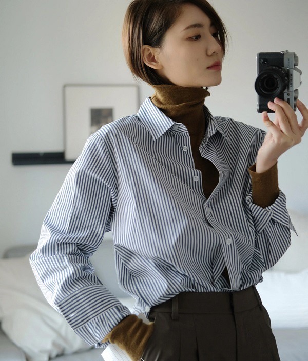 Áo len mặc bên trong sơ mi là kiểu 