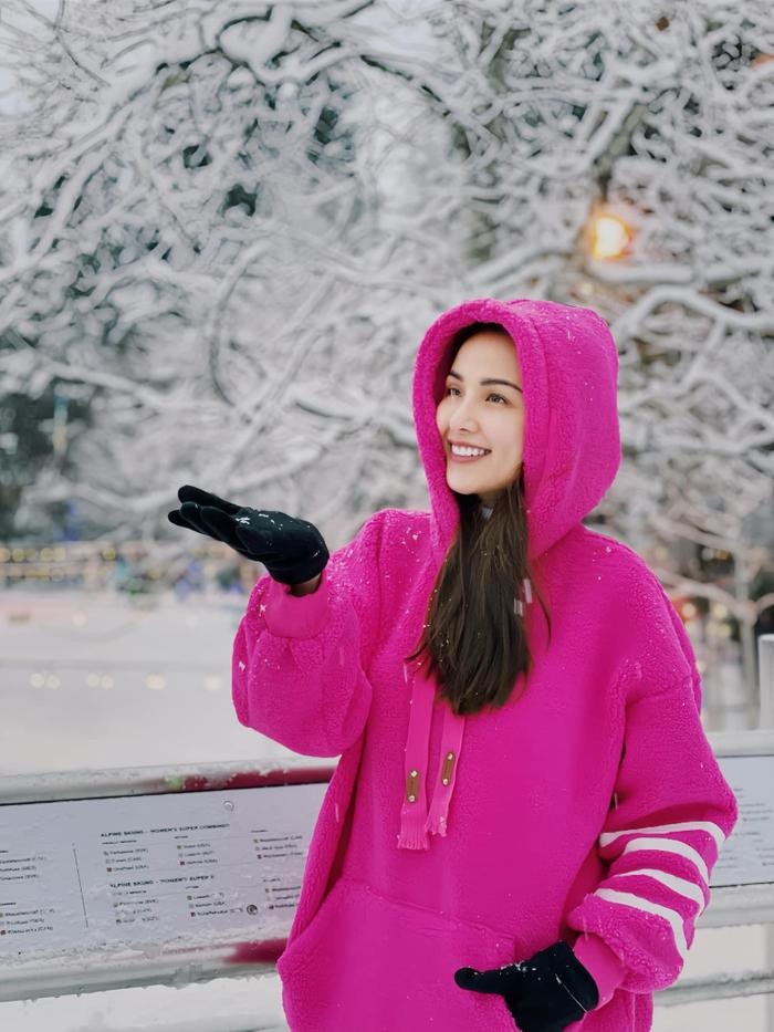 Diễm Hương nhận được lời chúc phúc từ người chồng thứ hai.