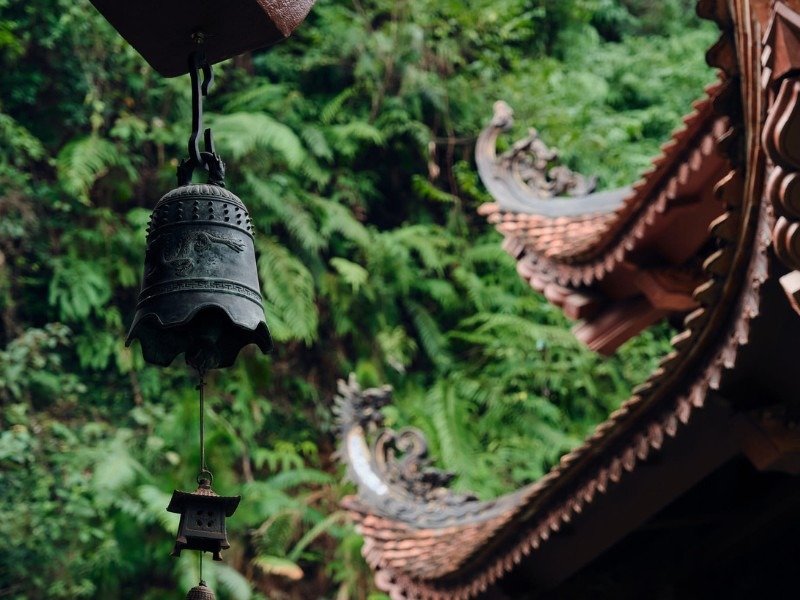 Cách Thủ đô Hà Nội hơn 70km, Địa Tạng Phi Lai Tự (Chùa Đùng Hà Nam) là chốn dừng chân an yên cho những ai muốn tìm đến góc tĩnh tâm ở miền Bắc và phù hợp với những chuyến đi trong ngày. (Ảnh: Hoàng Minh Đức)