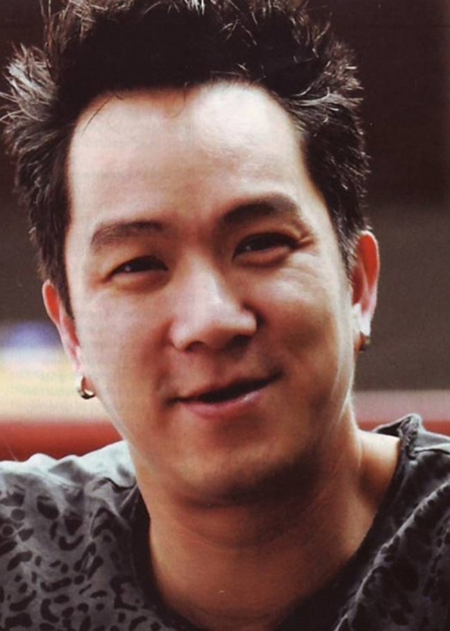 Hình ảnh thời trẻ của tay trống Hà thành nức tiếng một thời - Huy MC.