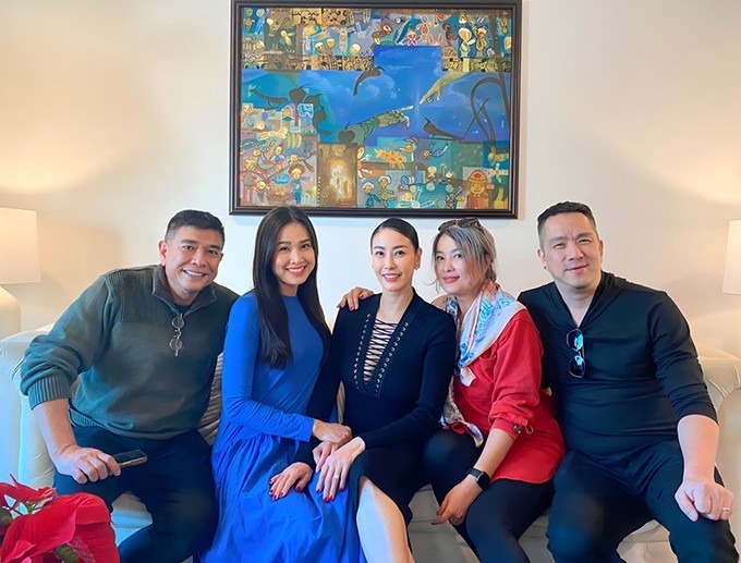 Đầu năm nay, Huy MC chia sẻ bức ảnh hội ngộ Hoa hậu Hà Kiều Anh, cựu người mẫu Minh Anh và diễn viên Lê Tuấn Anh. So với thời trẻ, 