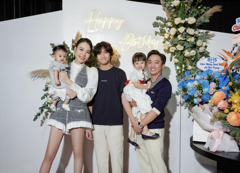 Cả 3 con của Cường Đô La đều có nét mặt tương đồng.