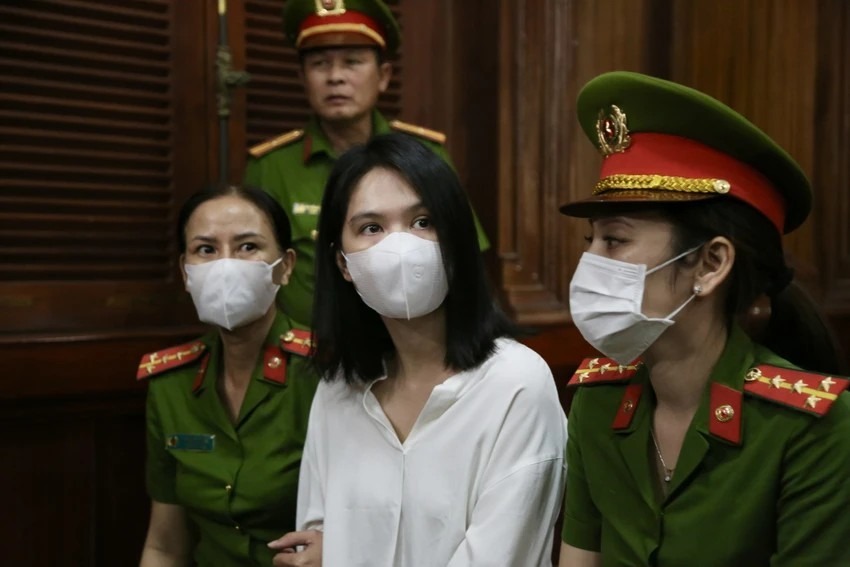 Ngọc Trinh hối lỗi, mong được pháp luật khoan hồng (Ảnh: Hoàng Giang PLO).