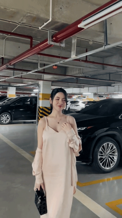 Những clip kiểu này của Chu Thanh Huyền đều do Quang Hải quay