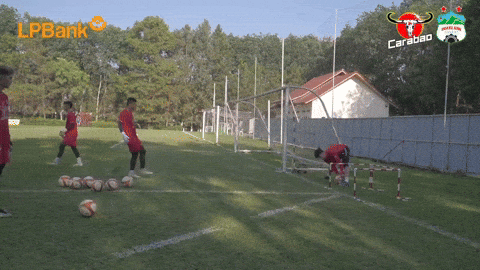 Bùi Tiến Dũng trở lại tập luyện với CLB HAGL