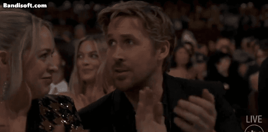 Màn tương tác bất ngờ giữa Messi và Ryan Gosling