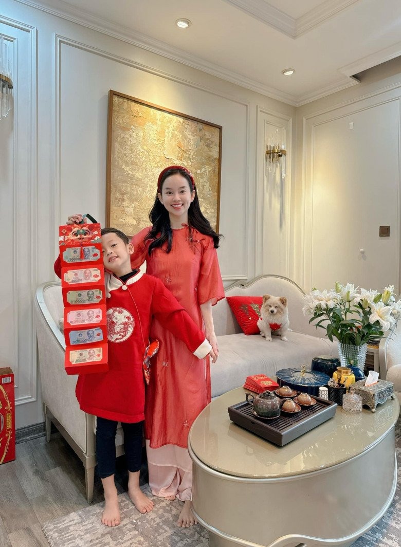 Thời gian qua, Ly Kute tập trung nuôi dưỡng con trai.