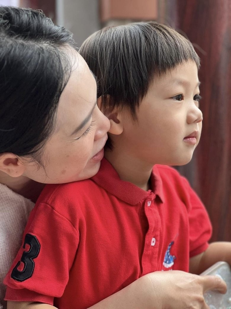 Con trai thứ 3 dễ thương của danh hài Xuân Bắc - bé Bão.