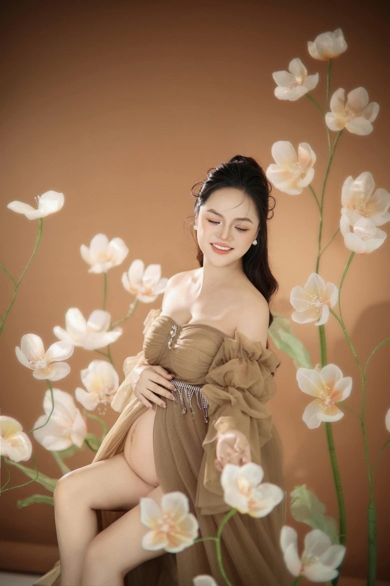 Thu Quỳnh khẳng định con của cô có bố, hiện tại chưa muốn công khai.