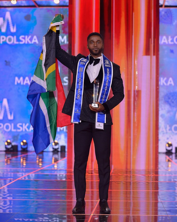 Bác sĩ, diễn viên Fezile Mkhize giành chiến thắng Mister Supranational 2024