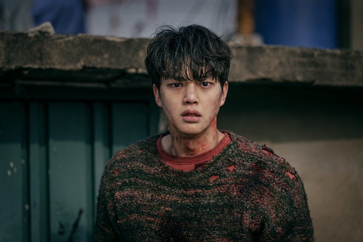 Trở lại trong phần 3, Song Kang vốn nổi tiếng diễn đơ nhưng cũng gây bất ngờ cho khán giả bởi màn nhập vai khá tốt ở lần tái xuất này.