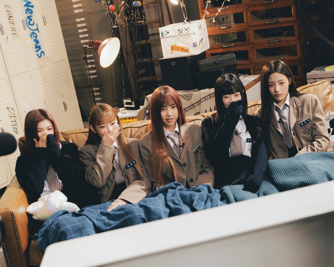 NewJeans chỉ như “con tốt thí