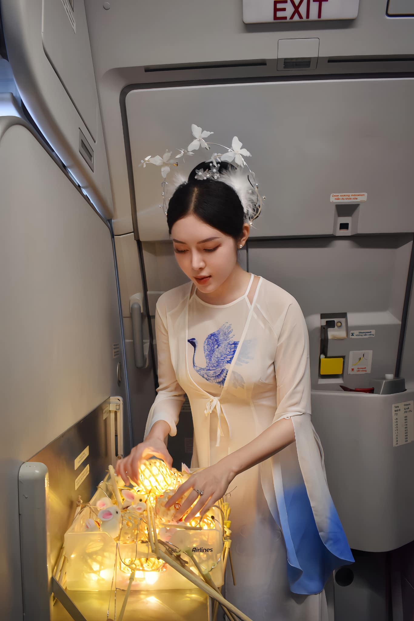 Chị Hằng Nga là nữ tiếp viên hàng không xinh đẹp từng gây chú ý trên mạng xã hội.