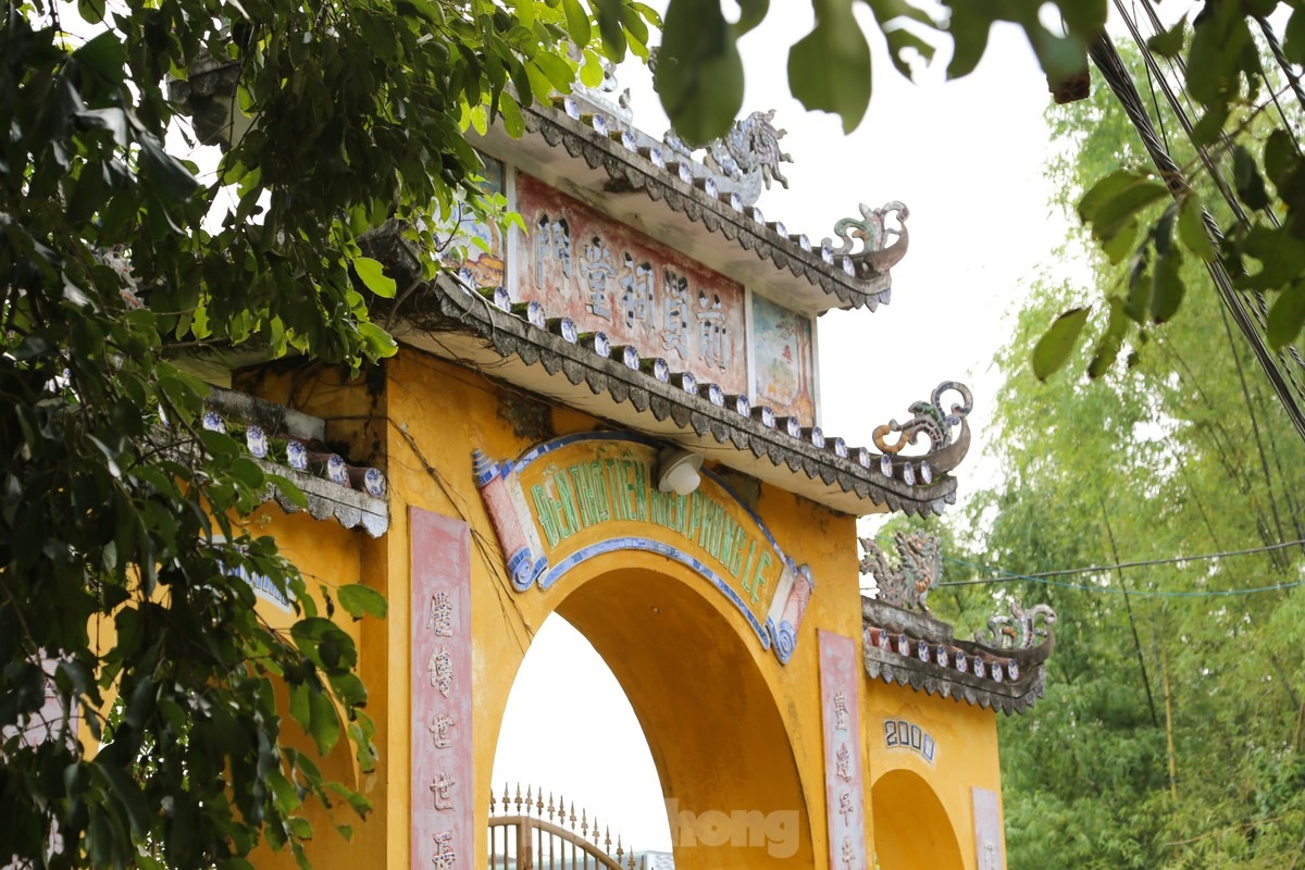 Địa danh Phong Lệ xuất hiện từ đời nhà Hồ vào năm 1404 thuộc xứ Đà Ly (gần như bao trọn địa bàn huyện Hòa Vang bây giờ). Đến Năm Thiệu Trị nguyên niên (1841), tên Đà Ly được đổi thành Phong Lệ, có thể xem là 