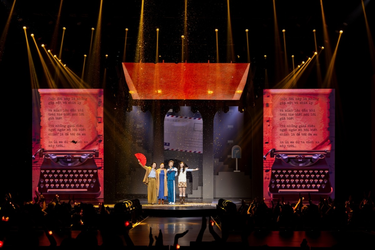 Để tôi ôm em bằng giai điệu này