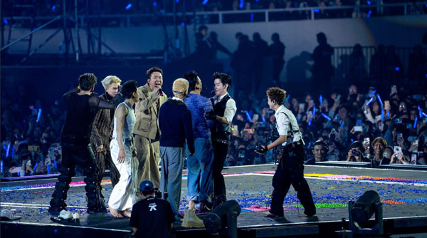 2 đêm concert tại Hà Nội đã thu hút hàng chục ngàn khán giả có mặt