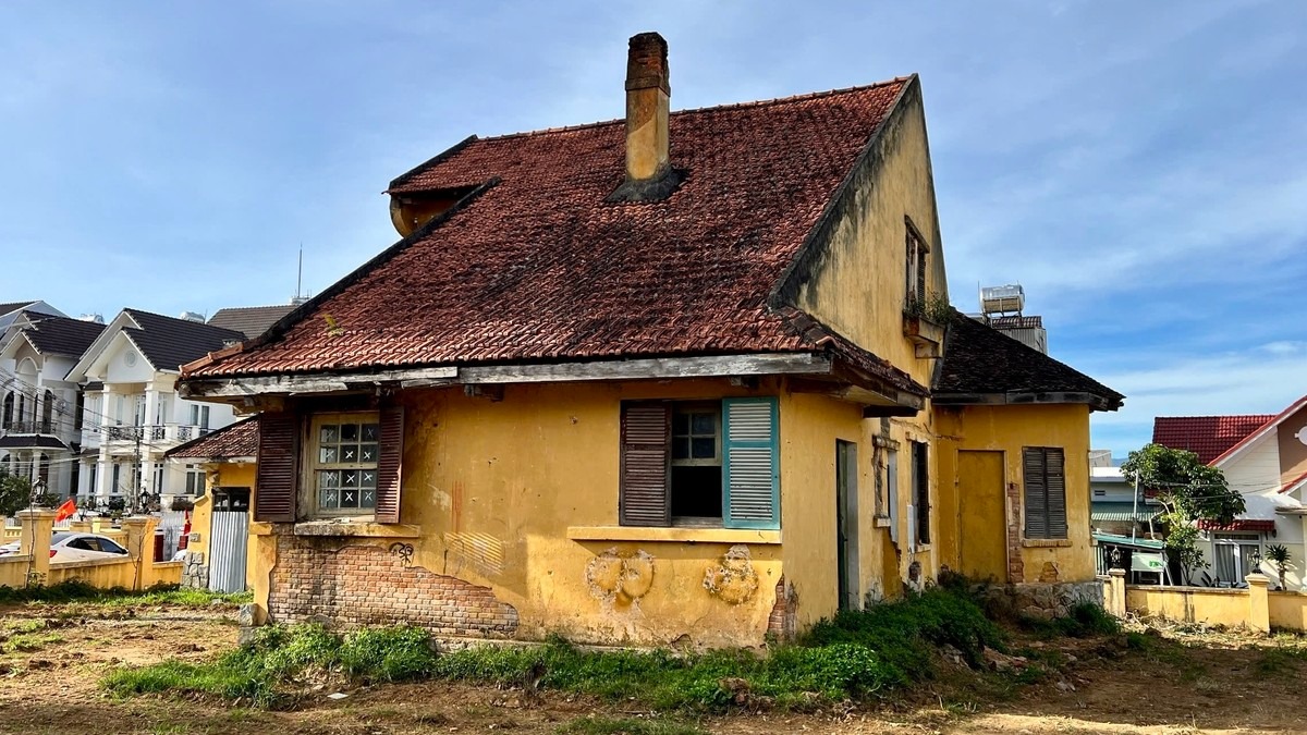 Theo Sở Xây dựng tỉnh Lâm Đồng, tháng 11 vừa qua, Công ty DIDAMA (đơn vị khai thác) đã có kiến nghị sửa chữa biệt thự, nhưng UBND tỉnh cho biết đang rà soát quản lý tài sản công trước khi xem xét.