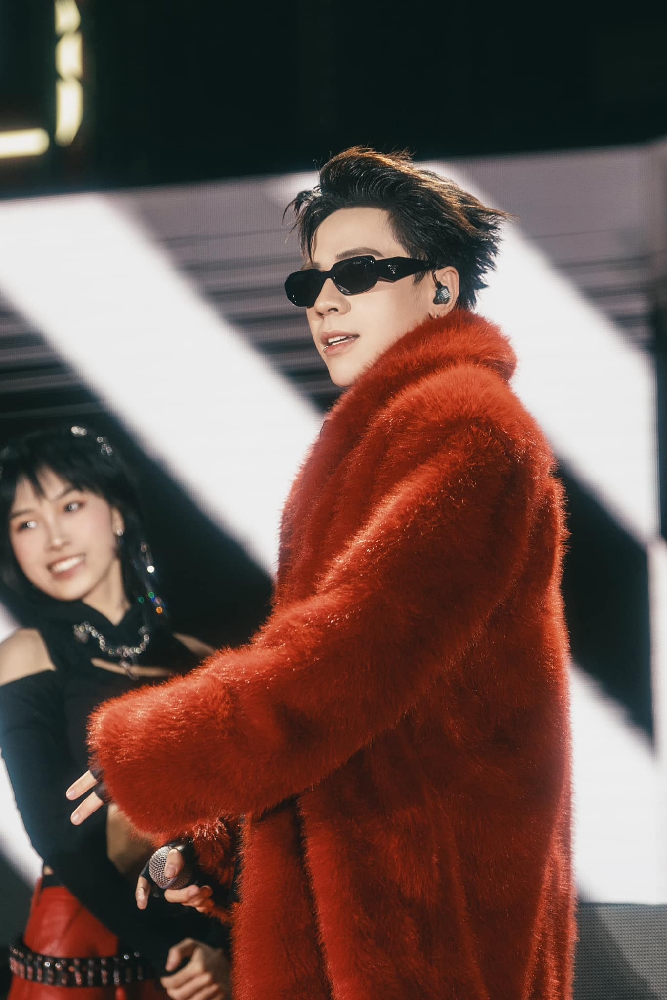 Quang Hùng MasterD - nam ca sĩ sinh năm 1997 chứng minh khả năng tạo hit đáng nể