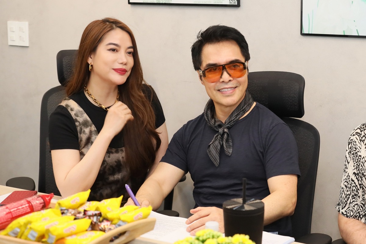 Trương Ngọc Ánh và nhà sản xuất Daniel K. Winn.