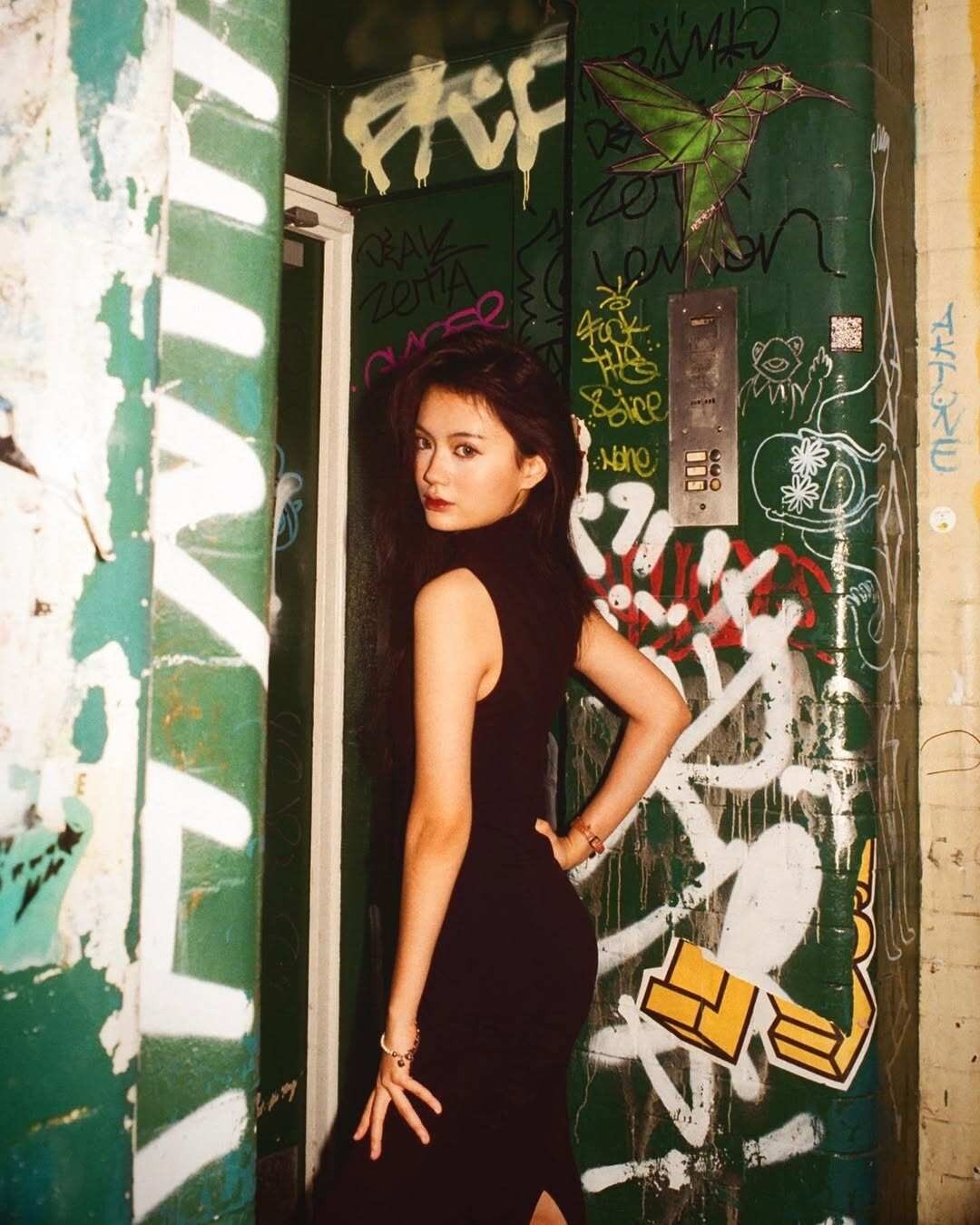 Không chỉ có phong cách trẻ trung đúng tinh thần của một cô nàng Gen Z, khi tham dự các sự kiện Kim Ngọc cũng thể hiện sự trưởng thành và quyến rũ. 