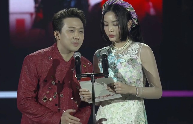 Trấn Thành bị chỉ trích khi gọi áo dài là quốc phục.