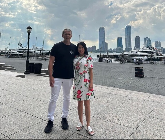 Vợ chồng ca sĩ Bích Tuyền