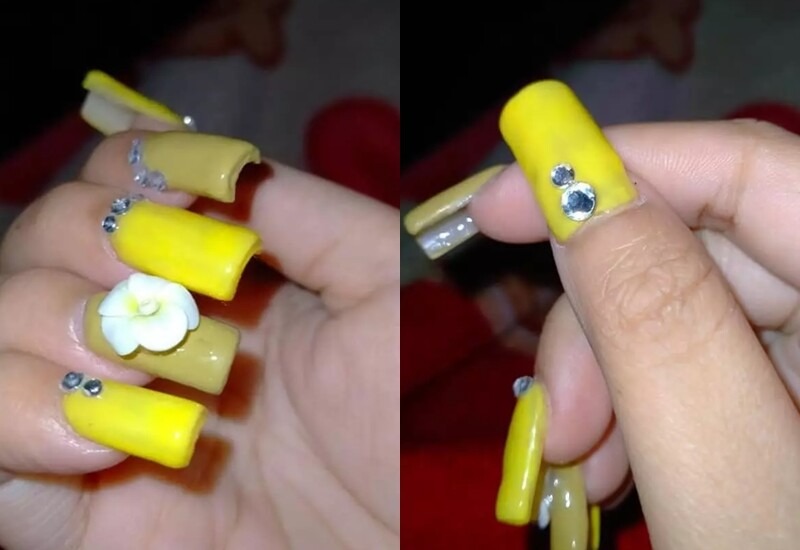 Làm bộ móng vàng rực rỡ cho hợp không khí Tết nhưng khách hàng này lại nhận kết quả 