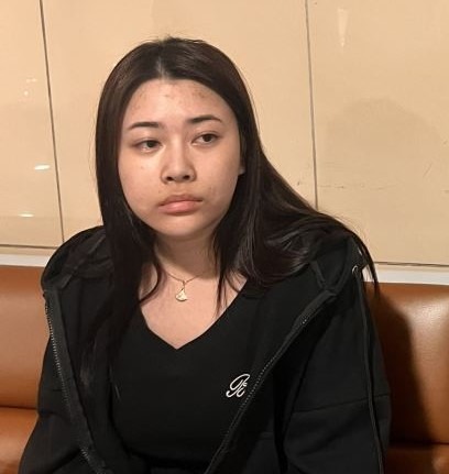 Ngay sau khi thông tin này lên sóng, các kênh cá nhân của Huyền Trang lập tức được 