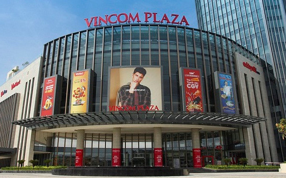 Vincom đóng cửa toàn bộ trung tâm thương mại tại Hà Nội và TPHCM đến hết ngày 5/4 để ngăn chặn Covid-19 lây lan Vincom đóng cửa toàn bộ trung tâm thương mại tại Hà Nội và TPHCM đến hết ngày 5/4 để ngăn chặn Covid-19 lây lan