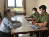 Vi phạm giao thông còn phát trực tiếp clip xúc phạm CSGT