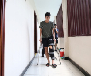 Từ Thái Lan, bác sĩ Choi Ju-young thông báo mức độ chấn thương của Đình Trọng