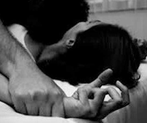 Người đàn ông 69 tuổi mang bánh để dụ bé gái 6 tuổi làm chuyện người lớn