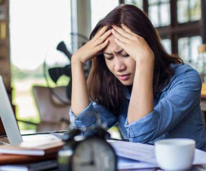 Buổi tối đầu tiên đi du lịch cùng công ty, tôi đã vào nhầm phòng sếp, nhưng chuyện xảy ra cả đêm đó mới là điều khiến tôi bất ngờ