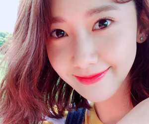 Đẹp tự nhiên cỡ 'nữ thần' như Yoona cũng phải nghiêm túc chăm sóc da dẻ mỗi ngày với 4 tips sau