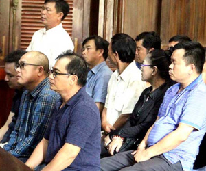 Nhiều công an tiếp tay buôn lậu xe sang từ Mỹ về Việt Nam