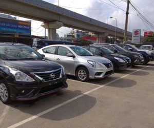 Giá ô tô liên tục giảm sâu, dân Việt vẫn chê cao ngất ngưởng