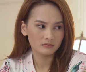 'Về nhà đi con' tập 37: Ngủ với nhau đến nỗi có thai rồi mà Thư vẫn mắc cỡ khi làm chuyện này với Vũ