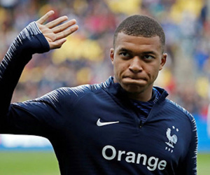 Mbappe đòi rời PSG