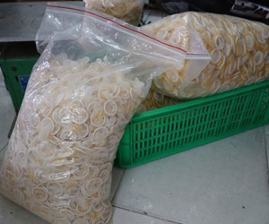 Đường dây sản xuất bao cao su giả trị giá 6 tỷ ở Sài Gòn